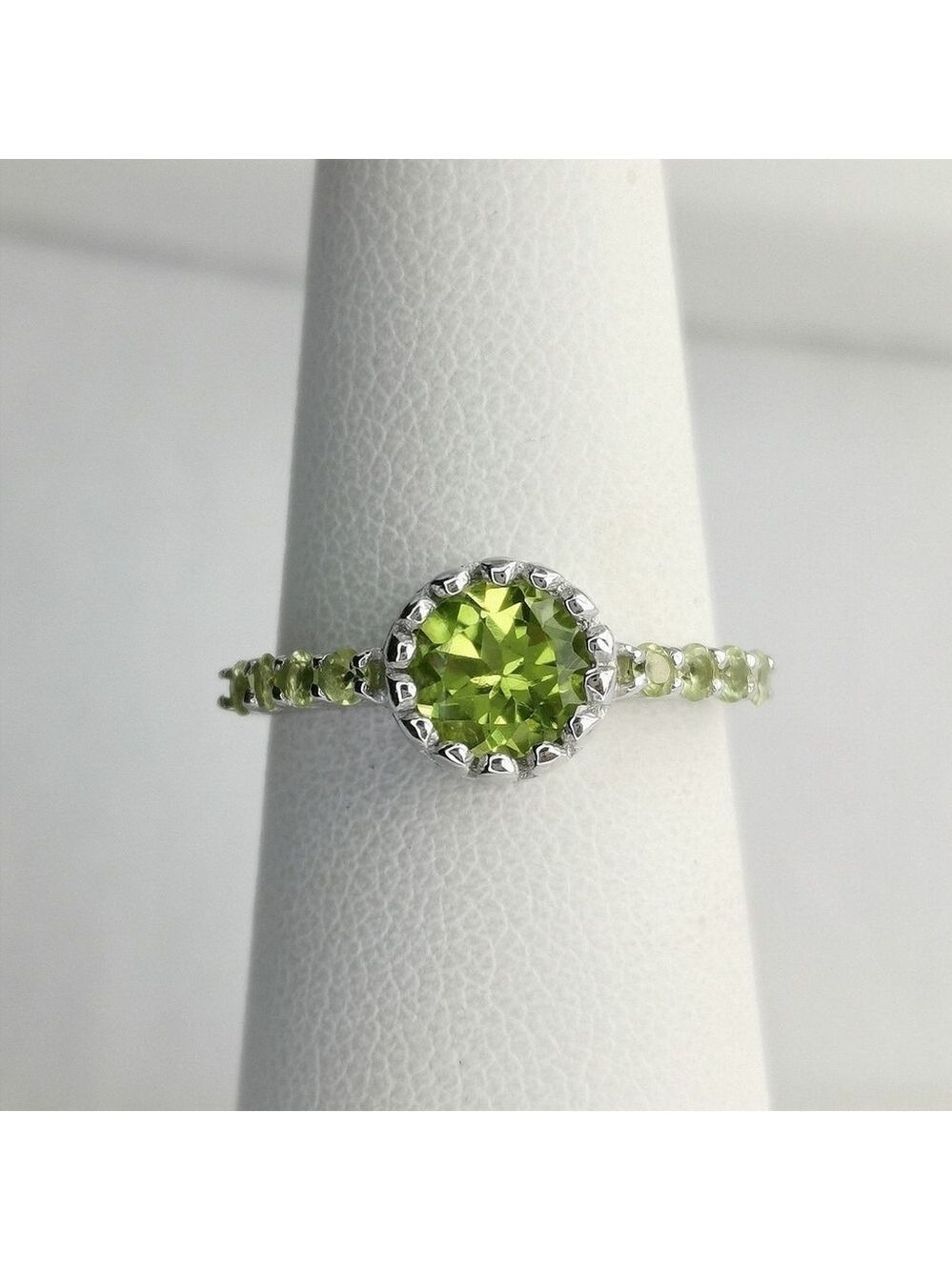 Peridot Ring in Sterling Silver size 7